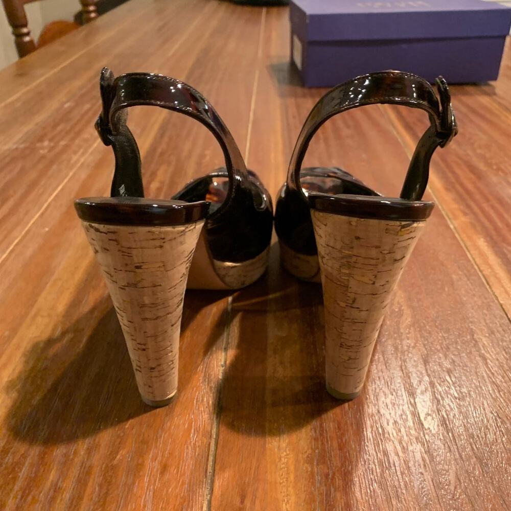 Stuart Weizmann Women’s Cognac Tartaruga Patent C… - image 7